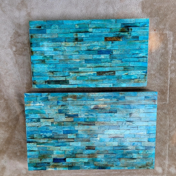 Set Of Two Elegant Storage Boxes in Polished Bone With a Dark Wood Interior. - Picture 1 of 14